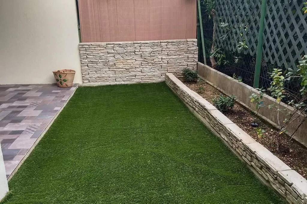 Particulier Loue T3 En Rez De Jardin A 30 Metres De La Plage Avec Un Double Box La Ciotat Apartment
